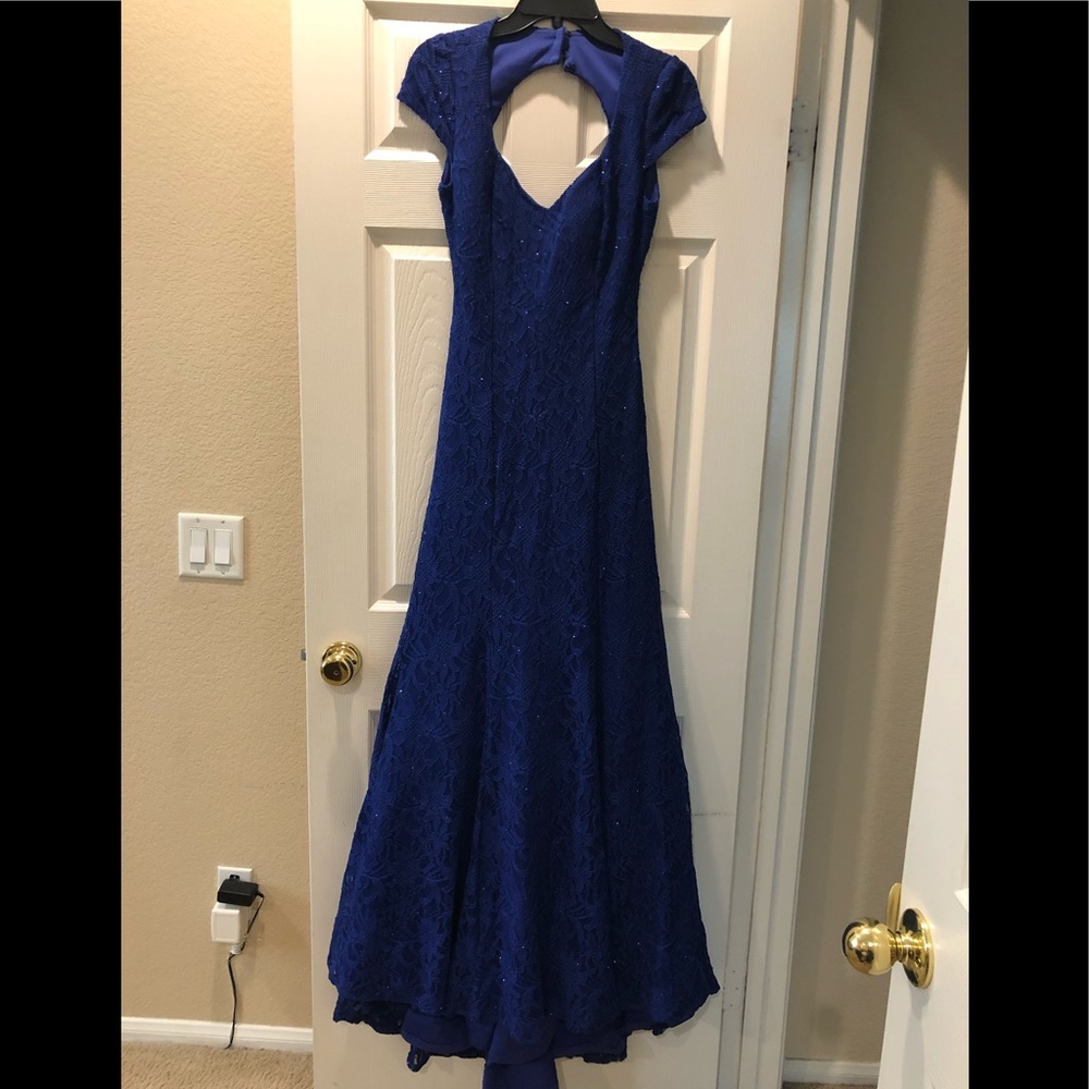 Midnight blue maxi prom dress.